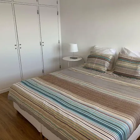 Apartamento Sobre O Mar
