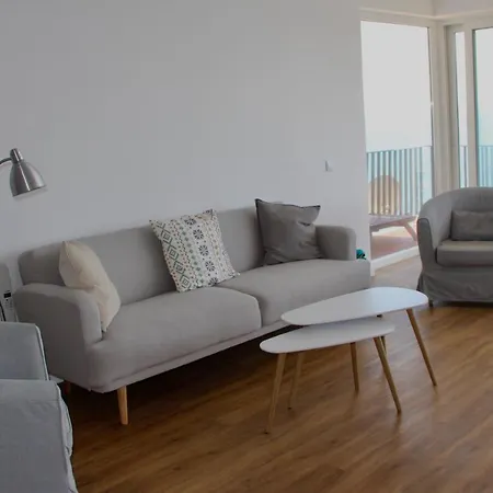 Apartamento Sobre O Mar 에수투릴