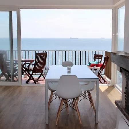 Apartamento Sobre O Mar 아파트 *